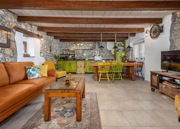 2 Bedroom Cozy In *