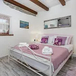Luxurious In With Wifi * Malinska