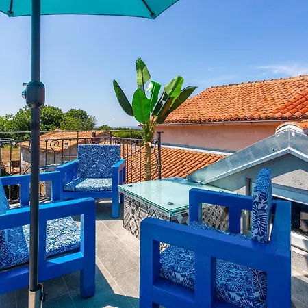 2 Bedroom Cozy In Holiday home