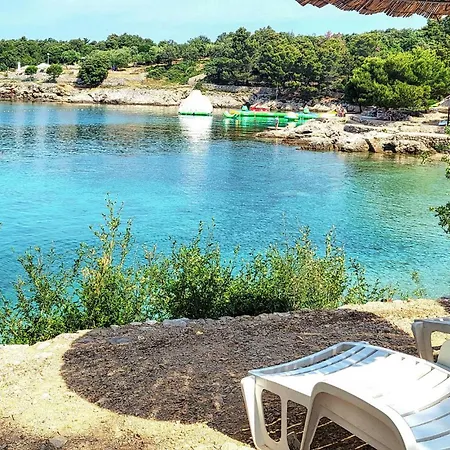 2 Bedroom Cozy In Holiday home *